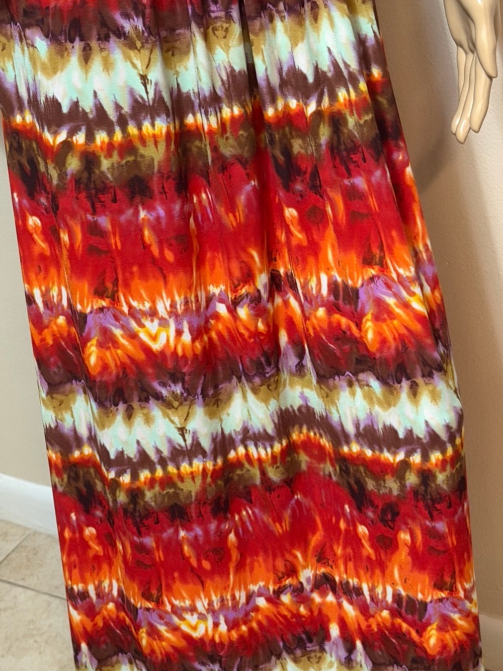 Chico's Red Orange Tie-Dye Maxi Dress size 1 - Picture 4 of 4